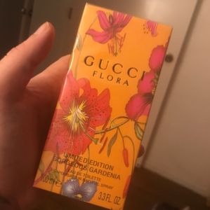 Gucci Flora perfume